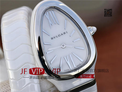 BV宝格丽SERPENTI系列白色陶瓷与黑陶瓷腕表以精美蛇形向众人展现时尚奢华之美。表圈处镶嵌切割美钻，精美奢华 商品图3