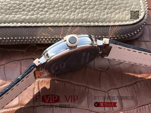 宝格丽创意珠宝系列102571 LU40C6SSPGLD。40mm中性腕表，男士女士兼顾。 商品图4