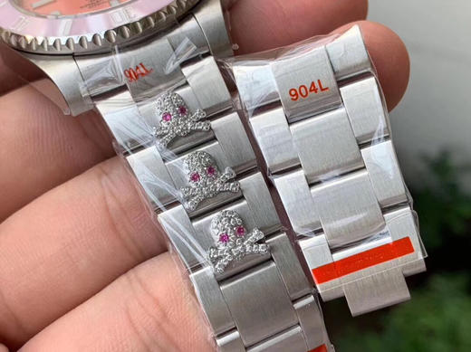 【情人节新品出炉】GMF新品    劳力士潜航者型粉水鬼，陶瓷圈口、粉粉的表盘[害羞]，外观配色美美哒，表盘尺寸40mm，赠送多一副钢带。 商品图9