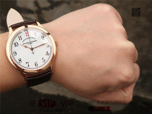 GS江诗丹顿——历史名作系列86122/000P-9362光泽亮丽的方形外壳，内衬简洁的麦穗面盘，搭配意大利小牛皮表，最大限度还原正品的艺术感官。 商品图10
