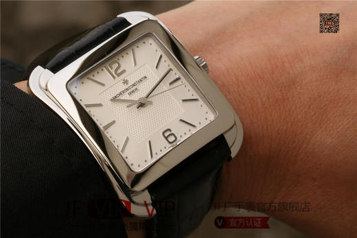 GS江诗丹顿历史名作系列86300款 光泽亮丽的方形外壳，内衬简洁的麦穗面盘，搭配意大利小牛皮表，最大限度还原正品的艺术感官。 商品图11
