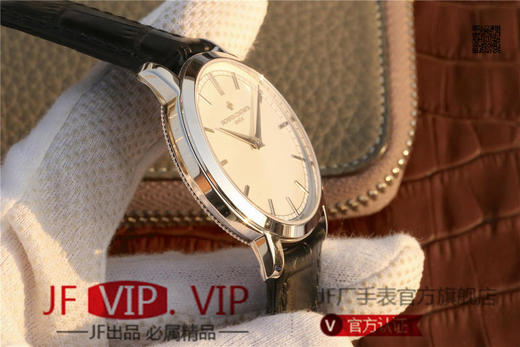 TW江诗丹顿传承系列81578腕表，采用Cal.1120 超薄自动上弦腕表，摆陀采用主体镂空边缘挂21K黄金边的做法 商品图4