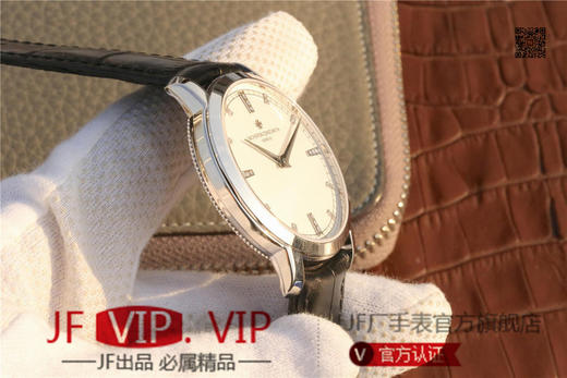 TW江诗丹顿传承系列81578腕表，采用Cal.1120 超薄自动上弦腕表，摆陀采用主体镂空边缘挂21K黄金边的做法 商品图4