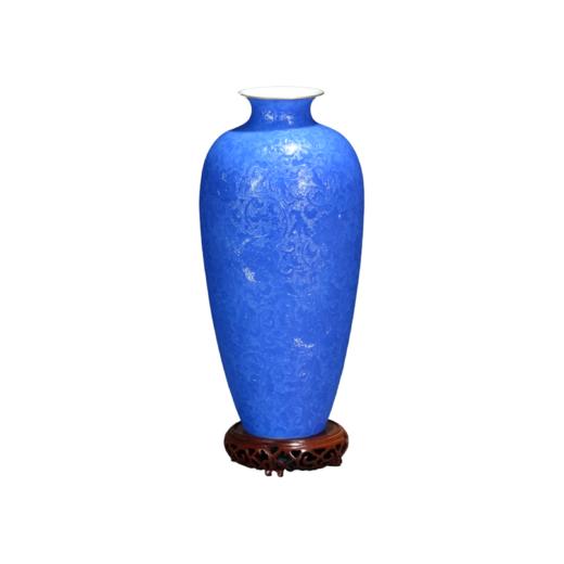 乾隆蓝地轧道百花争艳梅瓶 商品图0