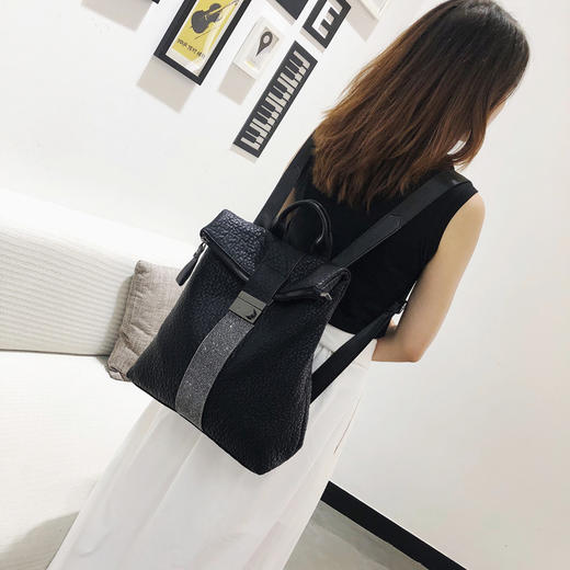 JM-B7207-1新款欧美复古软面镶钻女式羊皮双肩包TZW 商品图2