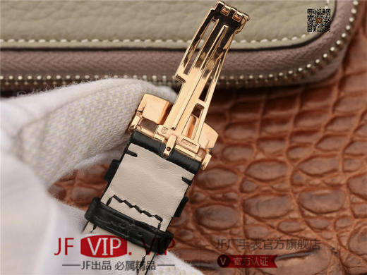 V9爱bi千禧系列15350款男装腕表镶钻系列，一款上手才知道靓的耐看型手表。V9不惜重金原装开模，逐个零件开模原装4101机芯 商品图10