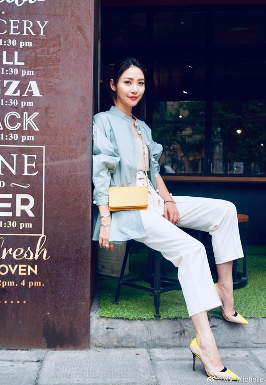 MSYEEYEE 19AW 珍珠装饰衬衫 商品图0