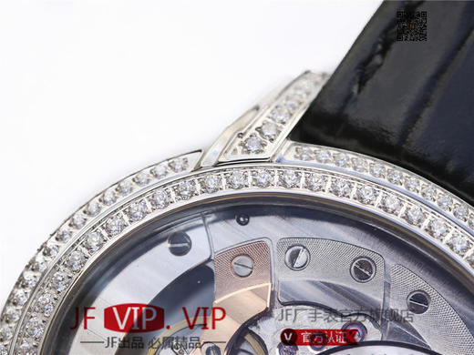 V9爱彼千禧系列15350款男装腕表镶钻系列，一款上手才知道靓的耐看型手表。V9不惜重金原装开模，逐个零件开模原装4101机芯 商品图7