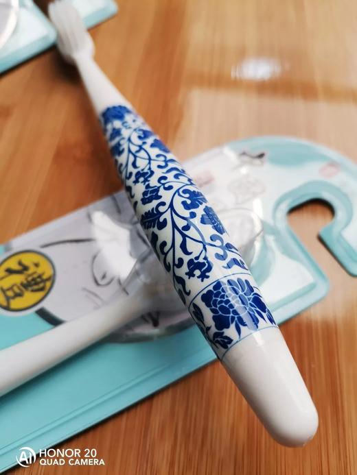 黑炭青花瓷 深层护理 螺旋丝软毛牙刷SQT68344 商品图3