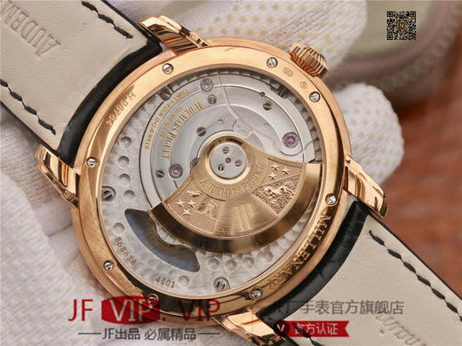 V9爱bi千禧系列15350款男装腕表镶钻系列，一款上手才知道靓的耐看型手表。V9不惜重金原装开模，逐个零件开模原装4101机芯 商品图8