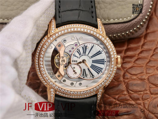 V9爱bi千禧系列15350款男装腕表镶钻系列，一款上手才知道靓的耐看型手表。V9不惜重金原装开模，逐个零件开模原装4101机芯 商品图0