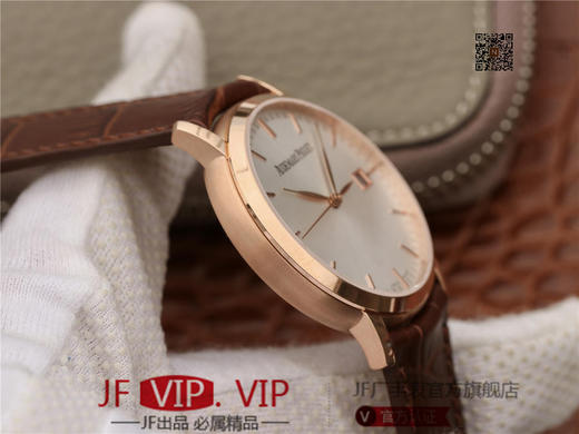 WF爱彼1570 OR.oo2CR.01超薄腕表39mm，在整体约4.2mm的厚度中，这款超薄腕表采用了进口9015Top改装2120机芯 商品图3