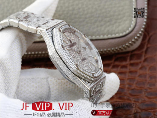 爱彼皇家橡树系列15400.OR满天星钻表少量到货 搭载316L进口不锈钢表壳 精选进口奥地利水钻 搭载9015改原装cal.3120超薄自动机械机芯 商品图4