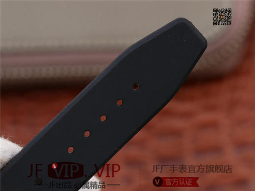 爱彼皇家橡树15400橡胶系列，搭载订制版超薄9015改Cal．3120全自动机芯，原版ap格子纹表盘，双面蓝宝石玻璃，进口橡胶表带，原装折叠表扣，佩戴舒适柔软 使用寿命更长 商品图10