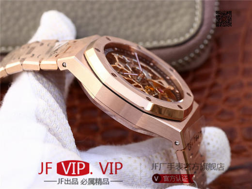 爱彼V2升级版皇家橡树26518真陀飞轮男士腕表。这是一项对精度密要求极其严苛的高级制表工艺，丝毫分差都可能会影响机芯的走时精度或防震效果 商品图5