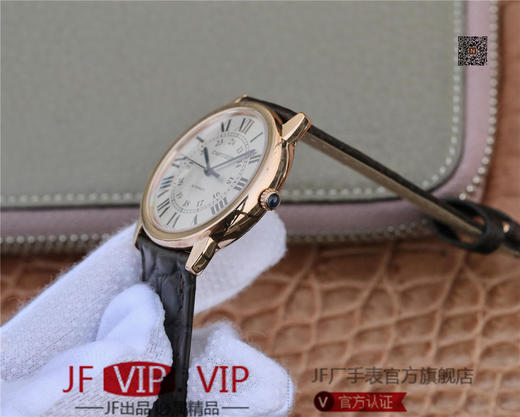A8卡地亚伦敦SOLO中号WSRN0021腕表。直径36mm 厚度9.46 搭载卡地亚原装076全自动机械机芯。 商品图6