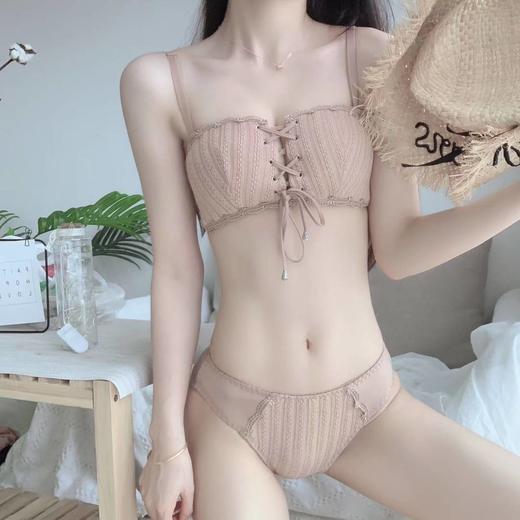 无肩带内衣女套装聚拢防滑学生裹胸绑带小胸薄款无钢圈抹胸式文胸 商品图3