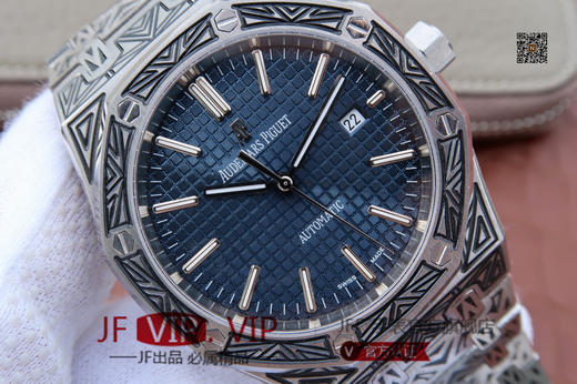 爱彼（Audemars Piguet）简称＂AP"经典皇家橡树系列。精钢表壳，八角形表圏，格纹装饰表盘，釆用日本进口机芯 商品图3