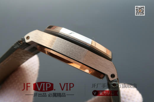 JF爱彼26179。皇家橡树印尼限量版，自制原装3126全自动计时机械机芯，纯钛钢表壳，全部功能同原装，42mm直径，本厂配泰国鳄表带！皮表带，男士手表，密底 商品图5