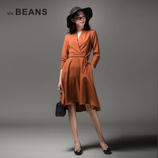 VIA BEANS-活动款  V领腰系带连身裙  9821200069 商品图2