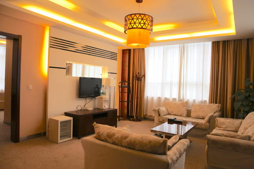 【天成园酒店】套房 商品图2