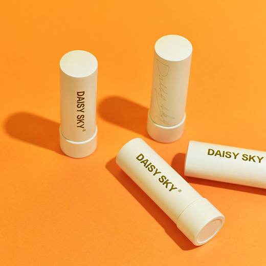 雏菊的天空桂影恒润修护唇膏3.8g保湿滋润防干裂淡化唇纹唇部护理 商品图2