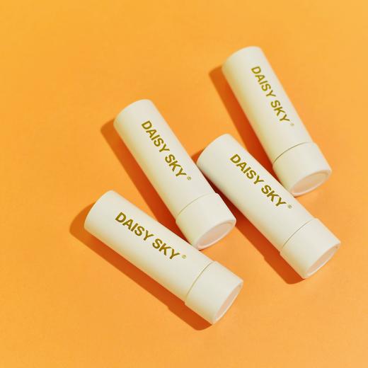 雏菊的天空桂影恒润修护唇膏3.8g保湿滋润防干裂淡化唇纹唇部护理 商品图1