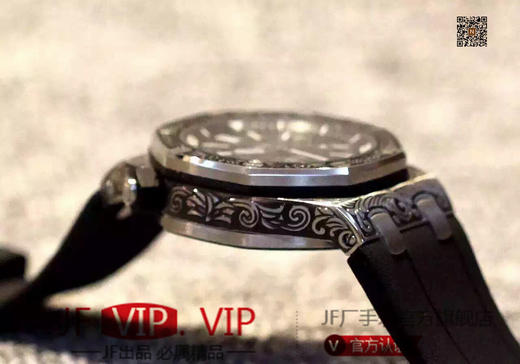 N爱彼15703弗洛伦萨雕花英国限量版。纯精钢！实测高强度防水200米！进口原版开模机械机芯！原装潜水硅胶表带！42毫米直径。 商品图4