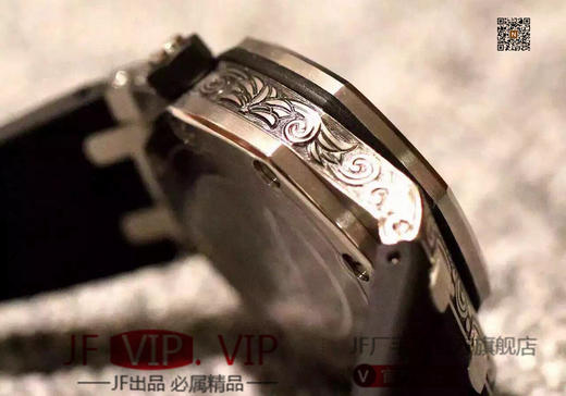 N爱彼15703弗洛伦萨雕花英国限量版。纯精钢！实测高强度防水200米！进口原版开模机械机芯！原装潜水硅胶表带！42毫米直径。 商品图5