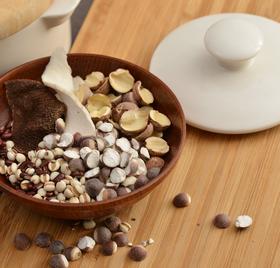 养生的食材料包--正安芡实莲子汤