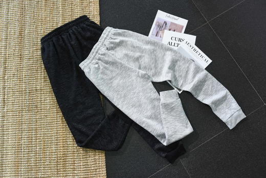 U.N.Q 日单剪标  基本款长裤 修身版型两色拉绒毛圈收脚卫裤 WK222 商品图4