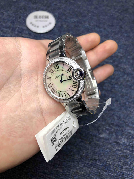 【钻圈款】独家订制高版本    卡地亚蓝气球系列 中号33mm女士腕表，双排钻圈款✨贝母盘，鱼眼蓝宝石镜面，瑞士石英机芯 商品图8