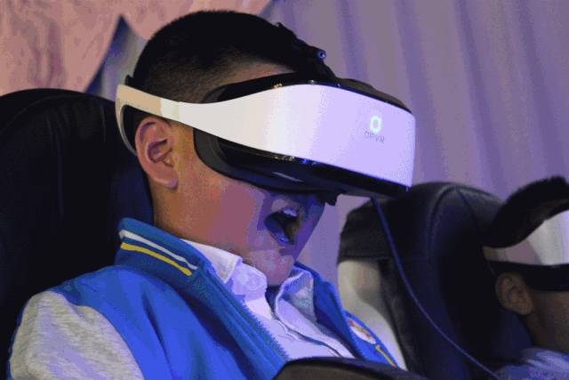 增加互动 上百种动物让您应接不暇      vr科技体验馆魔法海洋里面 你