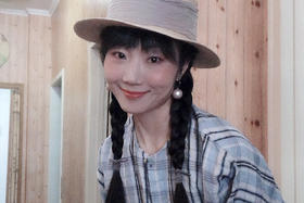 你说，这是一套被秋天钟爱的衣服