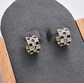 【首饰】。s925银针耳钉 几何镂空锆石 气质耳环