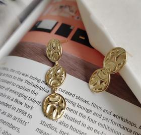 【首饰】925纯银INS风格设计师款金色不规则耳钉