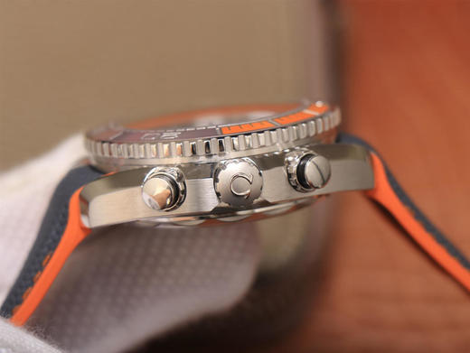 OM 8900海马系列海洋宇宙600米腕表火爆来袭：市面最高版本海洋宇宙系列腕表，43.50毫米采用进口316L精钢，黑摆轮机芯 商品图4