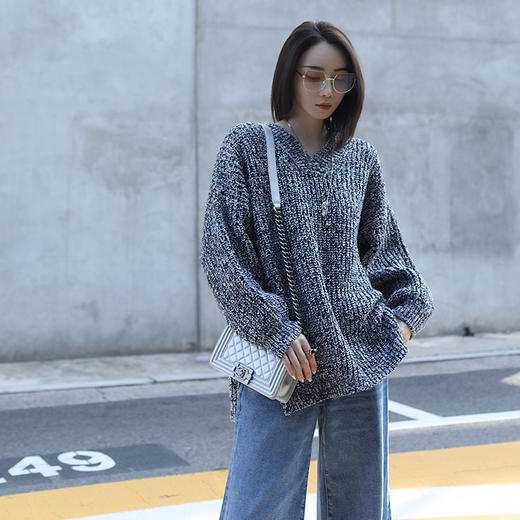 珞藤/慵懒风定染花纱羊毛V领毛衣女秋冬oversize风侧开叉针织衫潮 商品图1