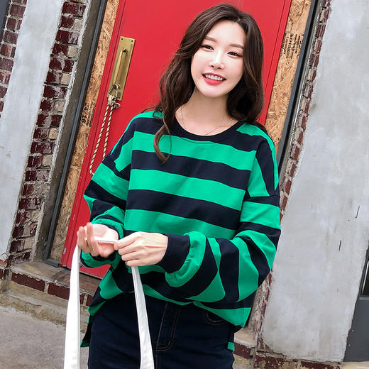 范奎恩韩版大码女装胖mm2019秋装新款潮条纹圆领潮上衣时尚卫衣 商品图1
