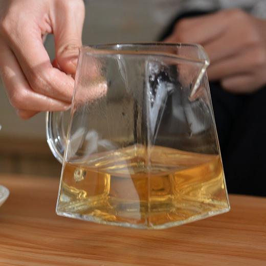 曼松王子山贡茶，甜润如蜜，极致品饮（100克饼） 商品图1