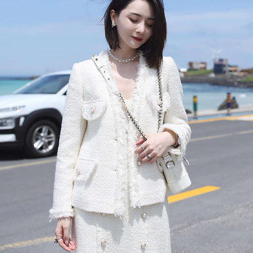 云润云然/羊毛白色优雅香风套装女秋v领流苏外套半身裙短裙两件套 商品图1