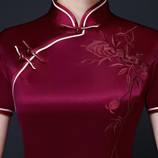 上海旗袍厂LHS-L9060酒红色妈妈装婚宴婚礼婚庆喜宴旗袍礼服端庄大气长款绣花旗袍裙 商品图2