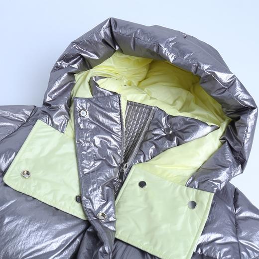 洛诗琳2019年冬季新品未来科技感金属银撞色连帽短款羽绒服 商品图3