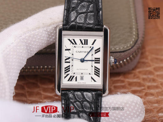A8卡地亚CARTIER TANK SOLO 超薄男士腕表，采用2892机芯并精细打磨，寸参数均与原装一致，直径31X40.8mm 厚度7.80mm。美洲鳄鱼皮 商品图0