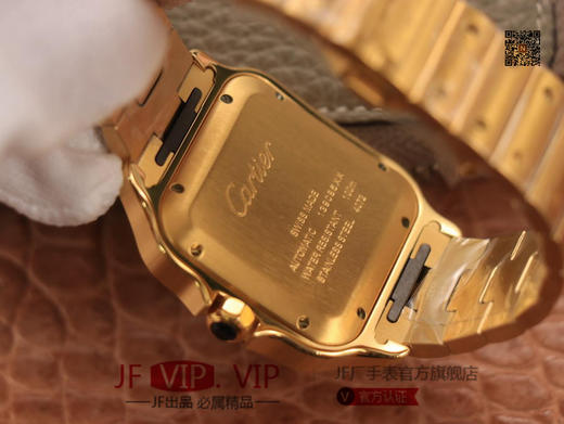 BV男装大号-卡地亚新款山度士 表壳：316材质表盘：渐变蓝色表针，尺寸：39.8X47.5X9.08毫米表冠：蓝宝石机芯：MIYOTA-9015 商品图6