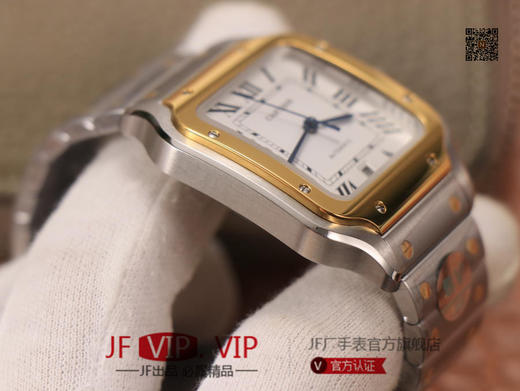 BV男装大号-卡地亚新款山度士 表壳：316材质表盘：渐变蓝色表针，尺寸：39.8X47.5X9.08毫米表冠：蓝宝石机芯：MIYOTA-9015 商品图5