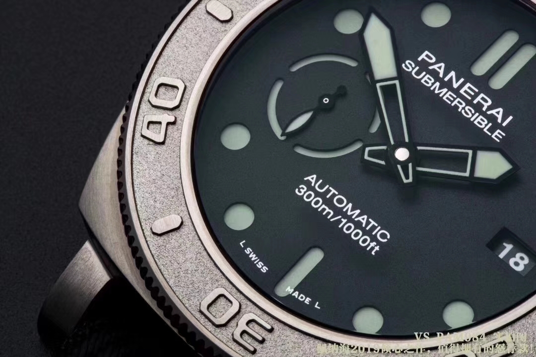 vs新款发售:pam984-47mm,沛纳海2019倾心之作:内悬浮logo,立体数字圈