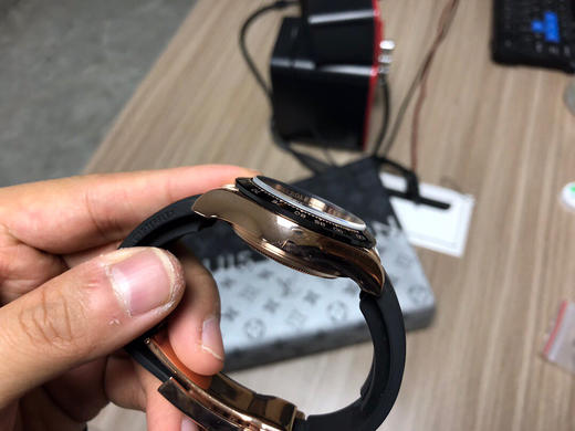 Rolex   劳力士 迪通拿计时系列 巧克力🍫陶瓷圈口 橡胶表带 蓝宝石镜面 改装升级版自动机械机芯升级4130机芯夹板！少量到货！ 商品图2