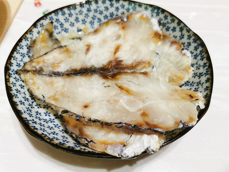 鲜活鮸鱼切片晾晒 温州鮸鱼干 温州人心心念念的下饭菜