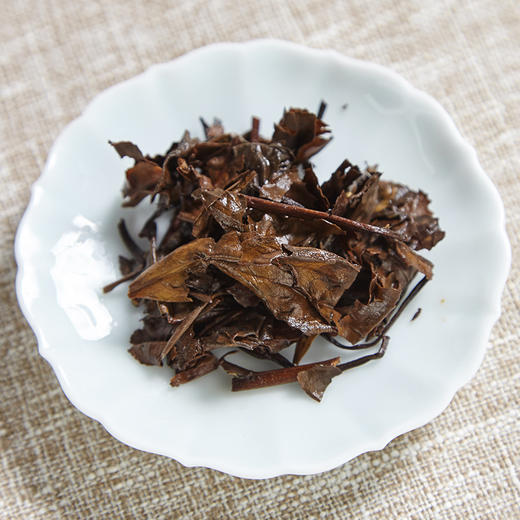 老广茶楼丨甜润暖心老白茶 福鼎白茶 贡眉饼 2013年 357g 商品图5